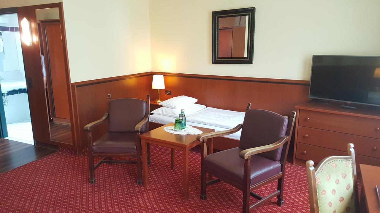 Landhotel Jagdhof Guntramsdorf Eksteriør bilde